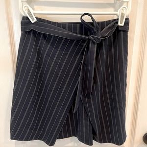 Banana republic wrap knit skirt. Perfect for work or casual.